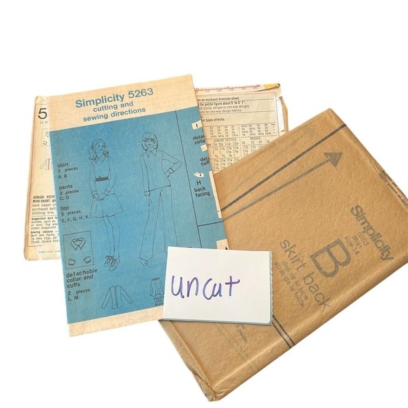1970s Vintage Simplicity Petite Sewing Patterns Lot - Picture 9 of 16